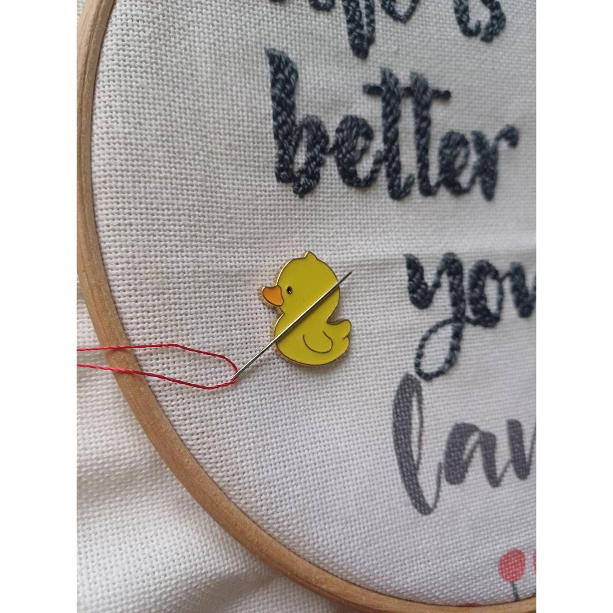 Wizardi 4/5" Little Duck Magnetic Needle Minder